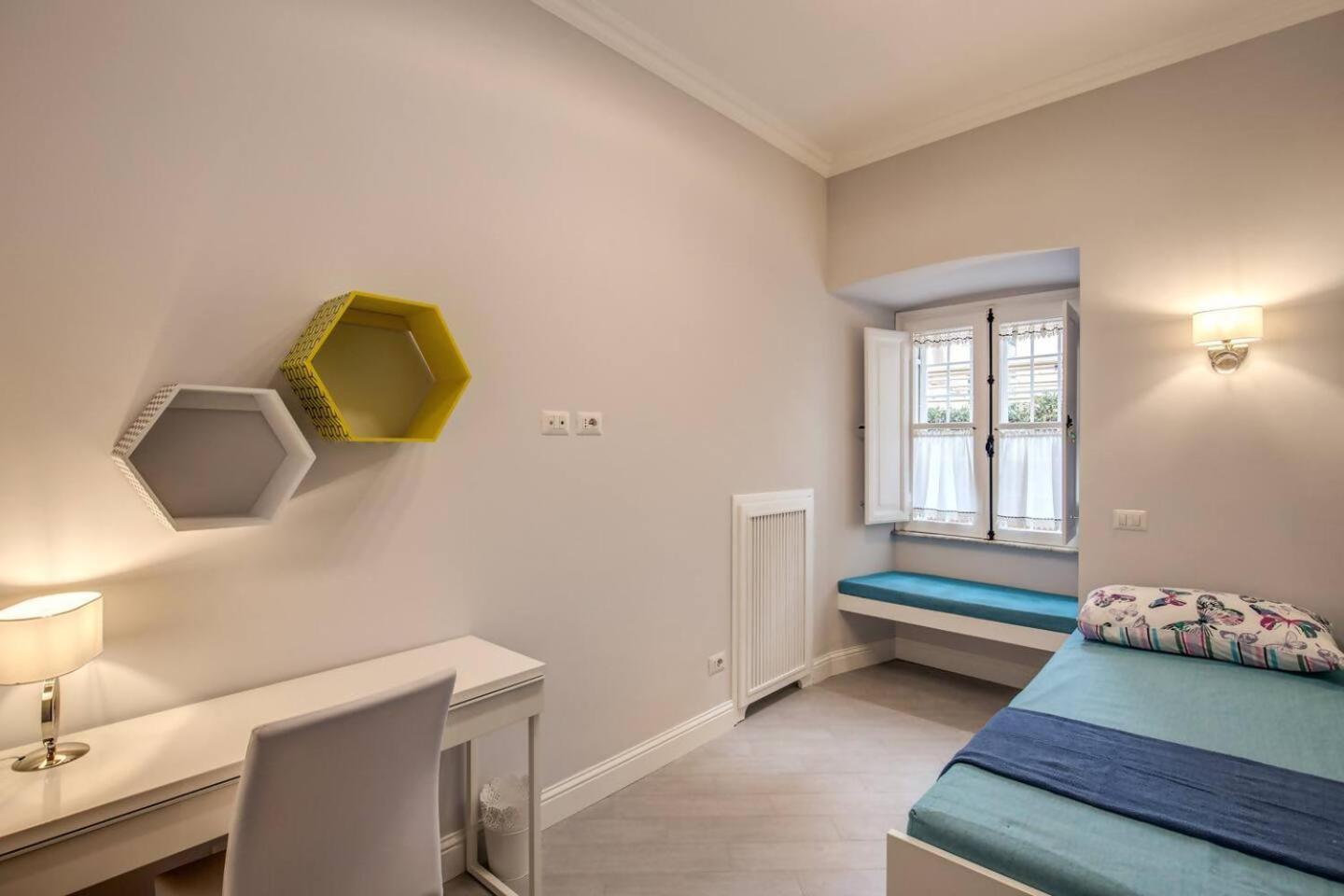 Flat With Terrace By Vatican โรม ภายนอก รูปภาพ